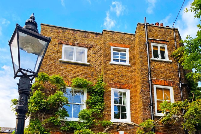 London's Hampstead: A vibrant village voyage city game - The $38.71 price and what you receive