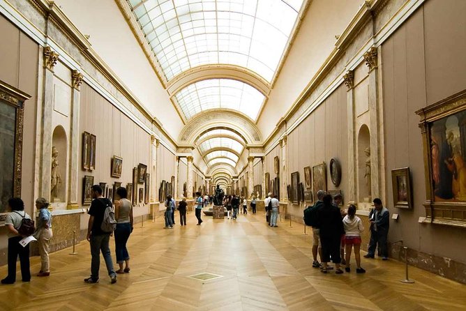Louvre Museum Guided Family Treasure Hunt - Venus of Milo: a friendly introduction to ancient sculpture