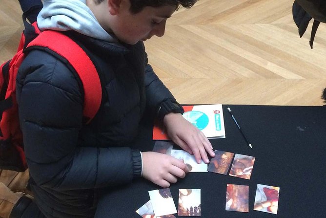 Louvre Museum Guided Family Treasure Hunt - Meeting at 8 Place du Carrousel