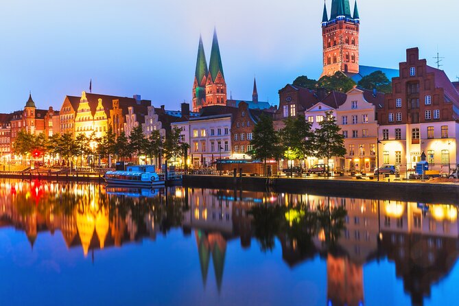 Lübeck Scavenger Hunt and Highlights Self Guided Audio Tour - Marienkirche and Lübeck’s most impressive church setting