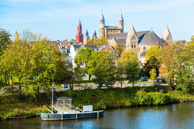 Maastricht Scavenger Hunt and Highlights Self Guided Audio Tour - Market Square and the Feel of Central Maastricht