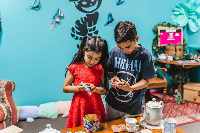 Mad Hatter's Hat Escape Room Experiences - A Good First Escape Room