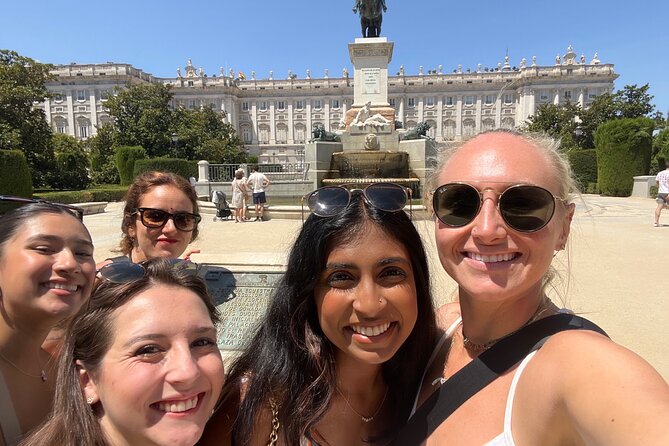Madrid (Historical Centre) Scavenger Hunt and Self-Guided Tour - El Oso y el Madroño and Madrid’s familiar symbol