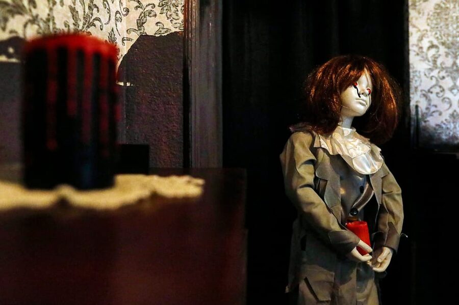 Madrid: Scary Escape Room "The Haunted Box" - Sixty minutes to solve the family mystery
