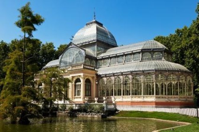 Madrid Scavenger Hunt and Sights Self-Guided Tour - Four things to know before you start