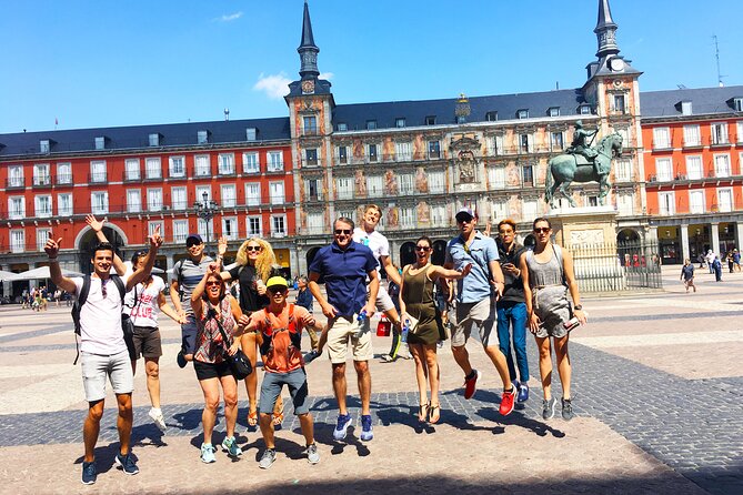Madrid: Treasure Hunt Experience - Starting at the bear and strawberry tree in Puerta del Sol