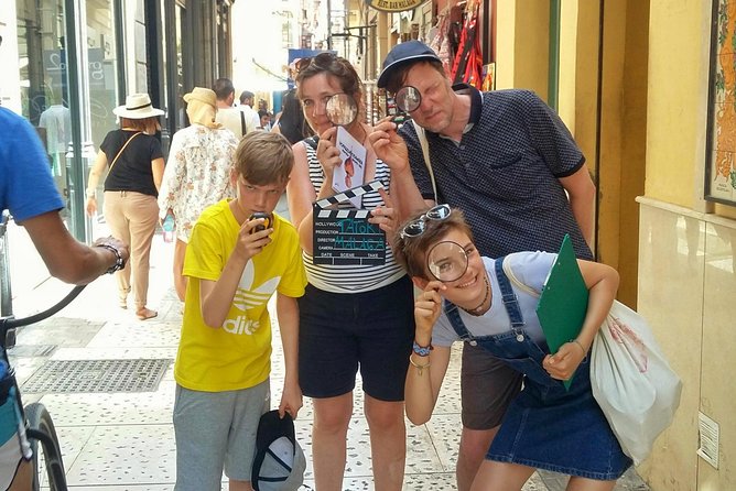 Málaga: Private Sightseeing Treasure Hunt - Santa Ana, the cathedral, and the final treasure