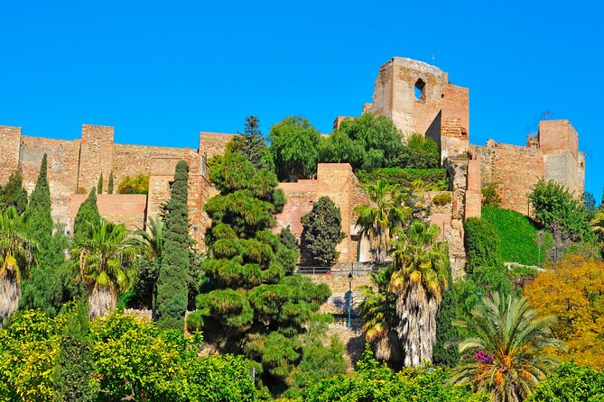 Malaga Scavenger Hunt and Highlights Self Guided Audio Tour - Ending at Playa de La Malagueta