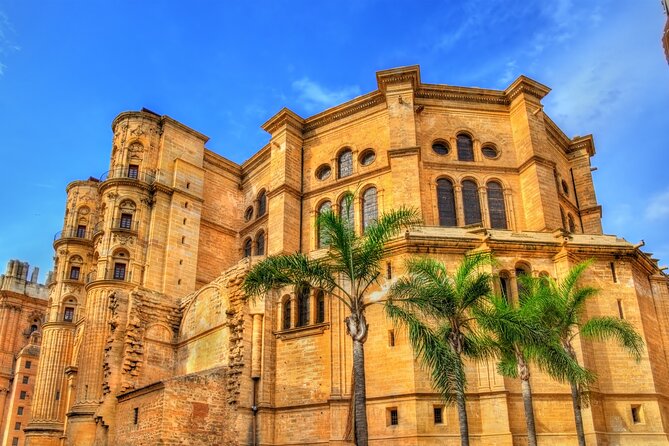 Malaga Scavenger Hunt and Highlights Self Guided Audio Tour - The app and the connection matter