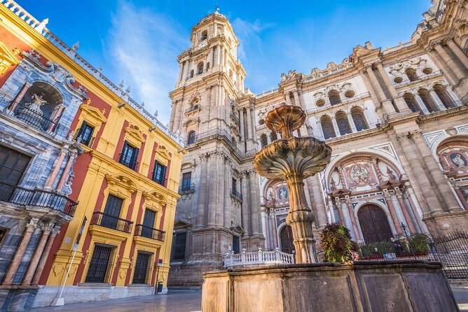 Malaga Scavenger Hunt and Sights Self-Guided Tour - Key points before you set out