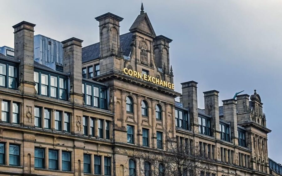 Manchester: City Walking Tour & Exploration Game - Puzzles, challenges, and the occasional bad clue