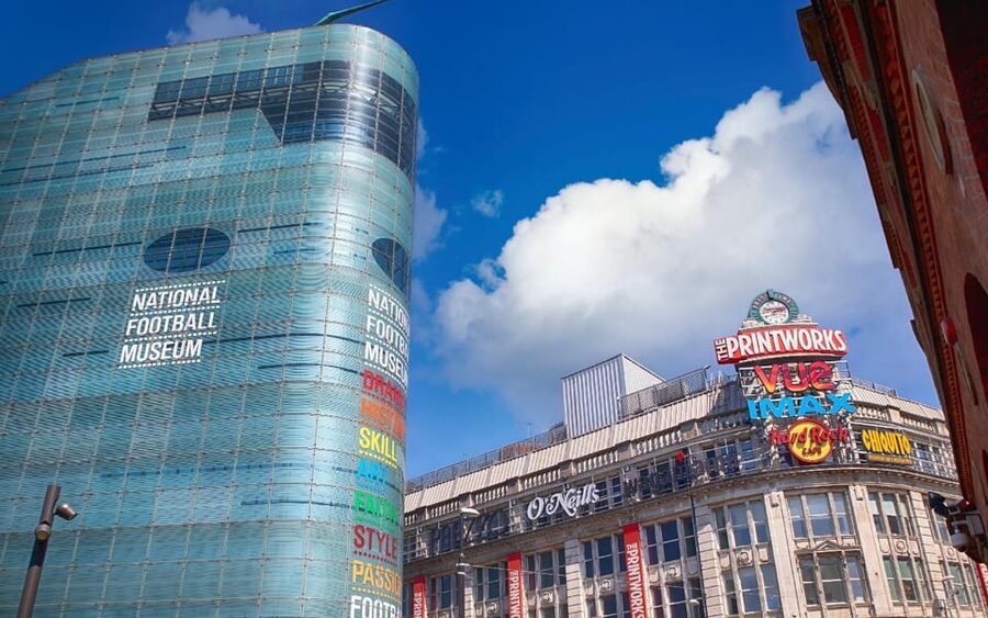 Manchester: City Walking Tour & Exploration Game - What the $37 group price really buys you