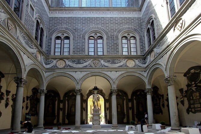 Medici Secrets & Mysteries: Interactive Walking Tour Game - The Renaissance palace that brings the route toward Pitti