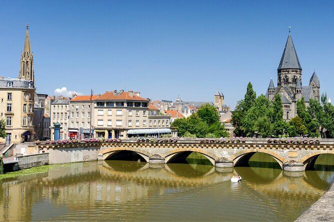 Metz Scavenger Hunt and Highlights Self Guided Audio Tour - Porte Serpenoise and the route’s wider story