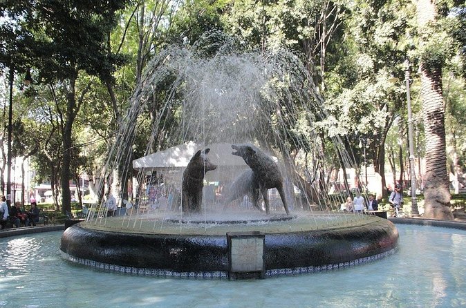 Mexico City Coyoacán, Frida Kahlo Exploration Game and Tour - Arriving at Casa Azul and Frida Kahlo’s personal world