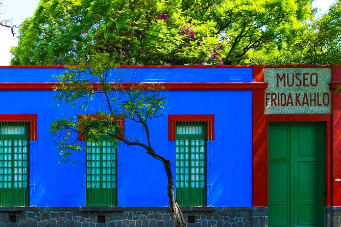 Mexico City (Coyoacan) Scavenger Hunt and Sights Self-Guided Tour - Photo challenges that change the pace