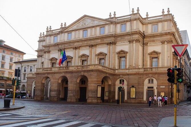 Milan Scavenger Hunt and Highlights Self-Guided Tour - Starting at Sforzesco Castle in Piazza Castello