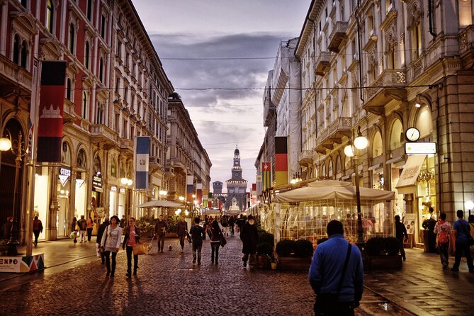 Milan Scavenger Hunt and Highlights Self-Guided Tour - A Flexible Two-Hour Pace