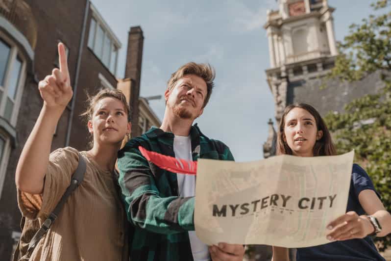 Milan: Treasure Hunt & Walking Tour - Starting at The Impossible Society
