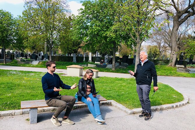 Mobile puzzle rally tour at the Vienna Central Cemetery - Who should book this experience?