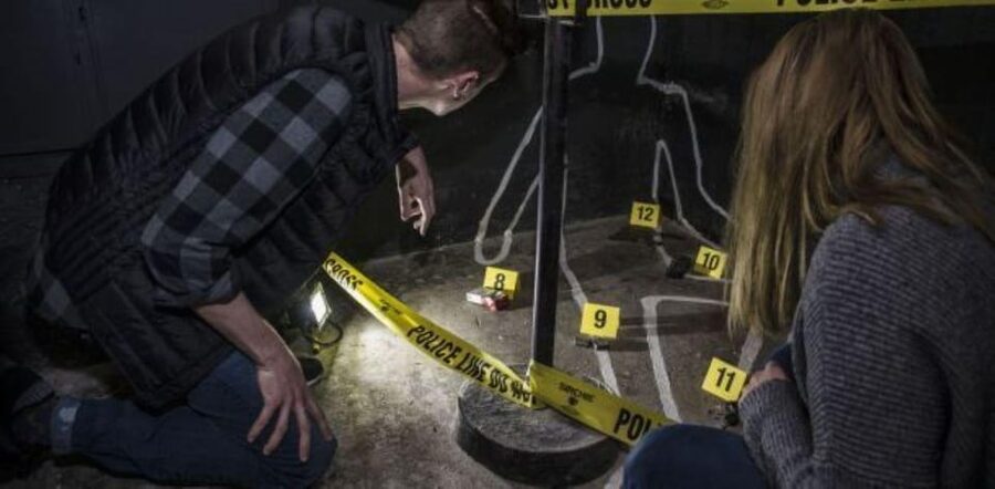 Molde: Serial Killer Escape Room Game - Decorated Rooms Help the Story Work