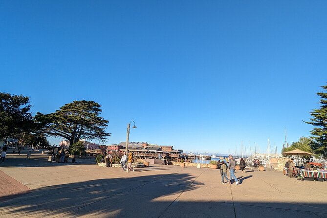 Monterey Fisherman's Wharf and Presidio Scavenger Hunt - Who Will Enjoy It Most?