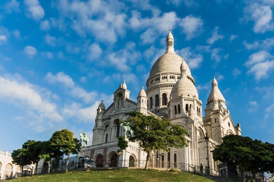 Montmartre: Private Treasure Hunt for Families and Kids - Price, private-group value, and what you receive
