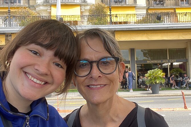 Montreux Scavenger Hunt and Sights Self-Guided Tour - How the questions and photo tasks work