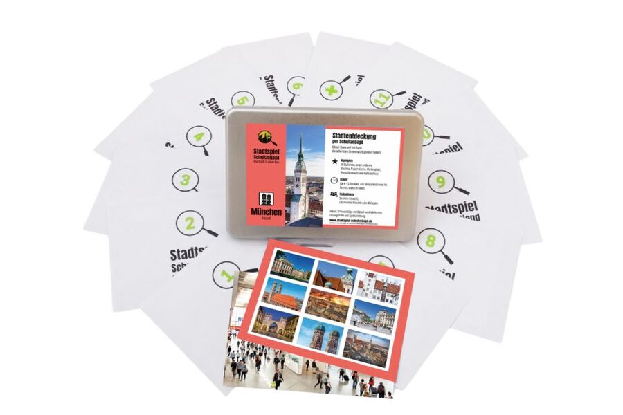 Munich: Scavenger Hunt Self-Guided Tour - Marienplatz and the two town halls