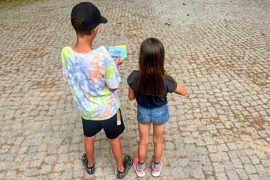 Munich: Self-guided sightseeing scavenger hunt for families - Starting in the Hofgarten
