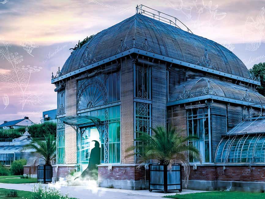 Nantes: Escape Game Outdoor - The elixir of the alchemist - The alchemist’s problem begins across from Nantes station