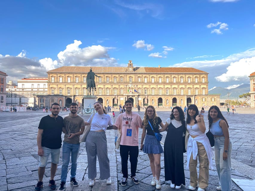 Naples: Family Mythology Treasure Hunt w/ Food Stop - Banksy, murals, and visual clues