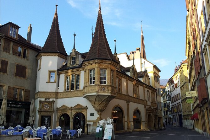 Neuchâtel Scavenger Hunt and Sights Self-Guided Private Tour - What makes the questions worthwhile