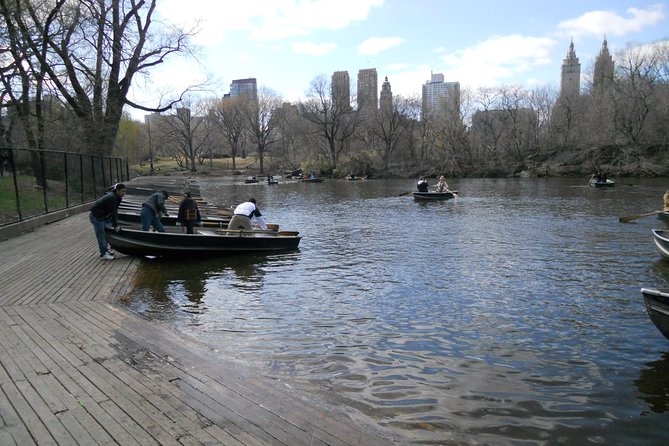New York Lower Central Park Scavenger Hunt Adventure - The Mall and Bethesda Fountain