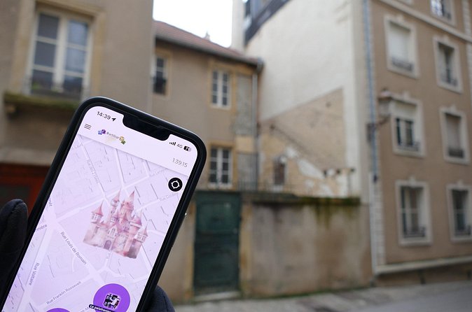Nîmes: Escape game outdoor team on the theme of magic - Two hours of teamwork, pressure, and problem solving