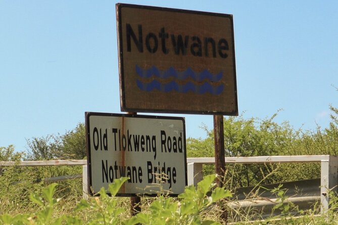 No.1 Ladies Detective Agency Literary Tour (Mma Ramotswe Tour) - Crossing into Tlokweng and the first case