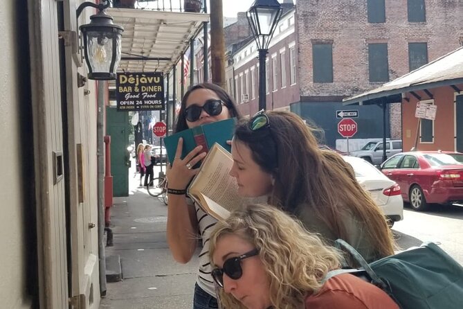 Nutty New Orleans Scavenger Hunt - Walking, Driving, and Managing Your Two Hours