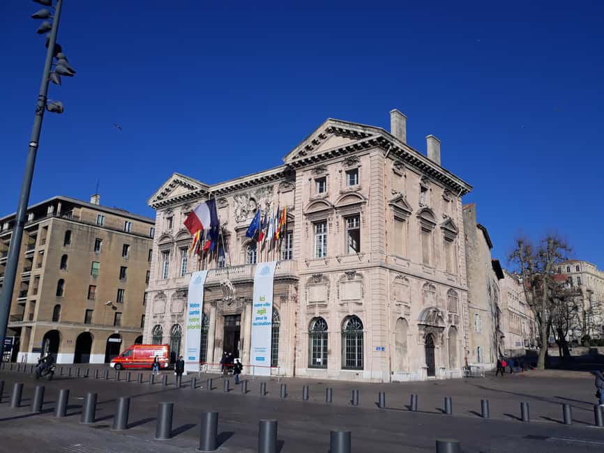 "Old Marseille" district tour and treasure hunt - The Route’s Pace and Physical Demands