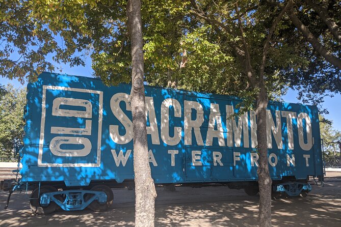 Old Sacramento Scavenger Hunt Walking Tour and Game - How the smartphone game works