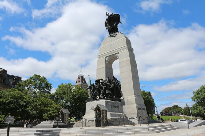 Ottawa Mystery Quest: Self-Guided Detective Adventure - Parliament Hill, with time to pause