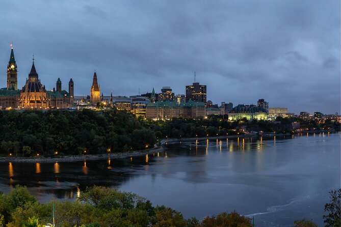 Ottawa Scavenger Hunt and Highlights Self Guided Audio Tour - Rideau Canal and Major’s Hill Park