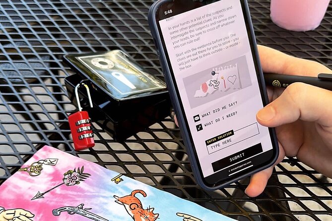 Outdoor Escape Room in Chicago - Fulton Market - The physical box and the app