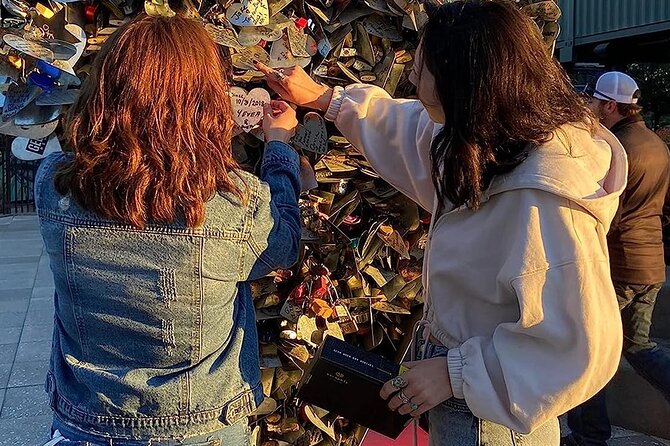 Outdoor Escape Room in Las Vegas - Downtown - How the Kingston treasure hunt begins