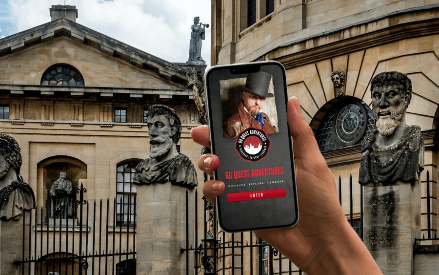 Oxford: City Tour & Exploration Game - Oxford’s medieval center becomes the first puzzle board