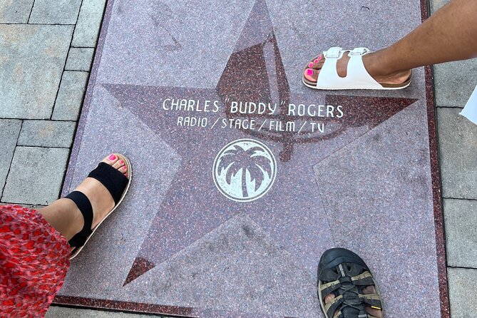 Palm Springs Shuffle Scavenger Hunt - A game instead of a standard Palm Springs tour