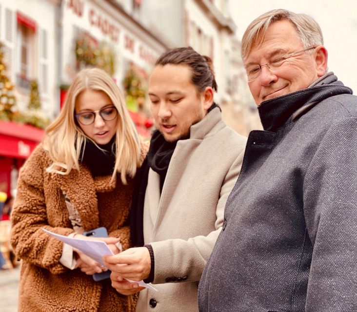 Paris: escape game in Montmartre - Meeting the guide by the Montmartre funicular