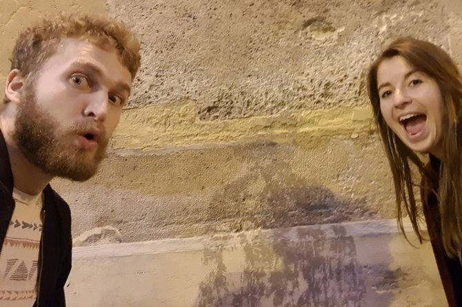 Paris Murder Mystery: Death on the Seine Quest and Tour - Ending at 18 Rue Chanoinesse