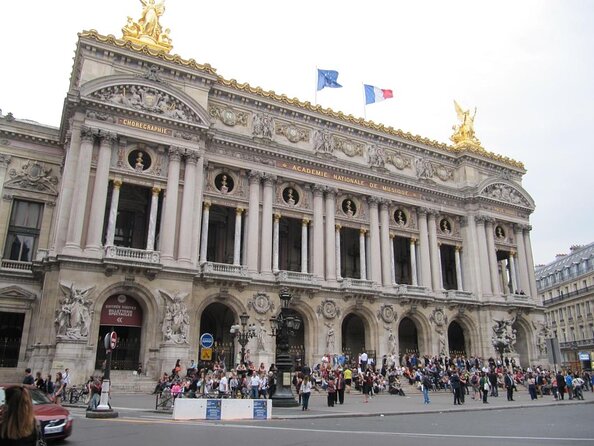 Paris Treasure Hunt to the Auction Rooms - Key points about the Drouot auction experience