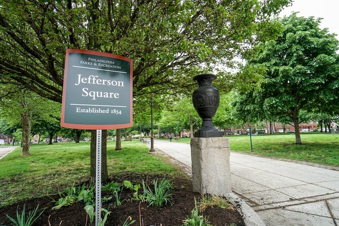Philadelphia Founding Father Quest and Self-Guided Tour - The Liberty Bell Center and Philadelphia’s central symbols