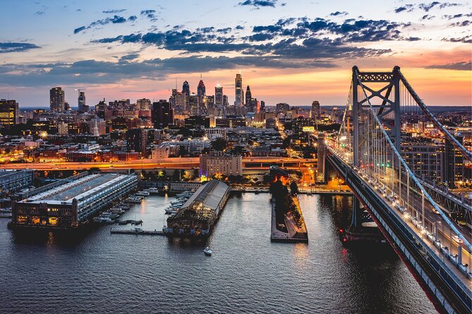 Philadelphia Scavenger Hunt & Highlights Self Guided Audio Tour - Love Park and the Benjamin Franklin Parkway